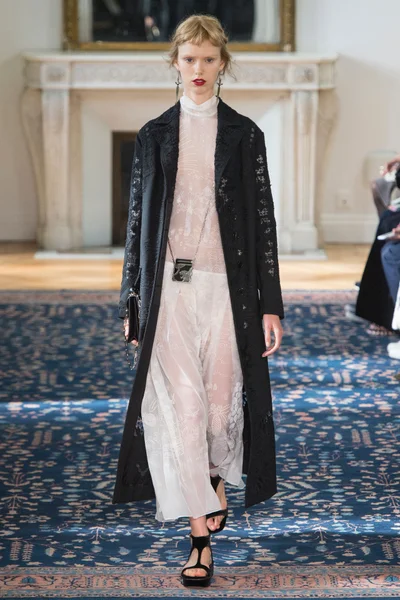 Look 33